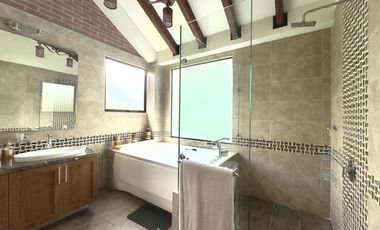 casa en arriendo en vereda mercenario porvenir. Cod A4964