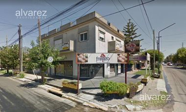 Venta En Bloque De 3 Locales Y 3 Viviendas Ituzaingo Retasado Oportunidad