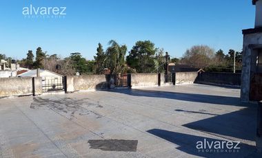 Venta En Bloque De 3 Locales Y 3 Viviendas Ituzaingo Retasado Oportunidad