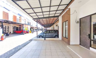 Rumah 2 Lt SHM Hadap Utara 15 Mnt ke Paradise Walk Serpong J-49571