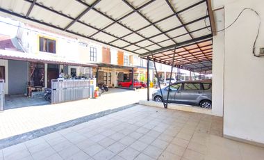 Rumah 2 Lt SHM Hadap Utara 15 Mnt ke Paradise Walk Serpong J-49571