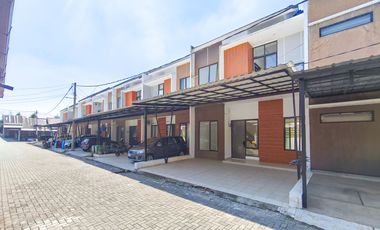 Rumah 2 Lt SHM Hadap Utara 15 Mnt ke Paradise Walk Serpong J-49571