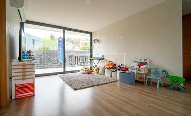 Casa en venta de 5 dorm. en Colina