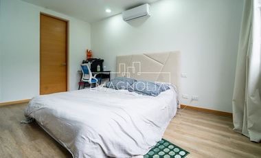 Casa en venta de 5 dorm. en Colina