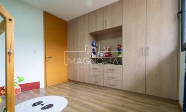Casa en venta de 5 dorm. en Colina