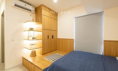 Rumah 3 Lantai Full Furnished Di Cluster Semayang JGC Cakung