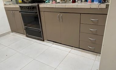 Casa PH en venta en Quilmes Centro
