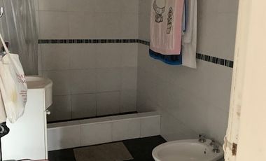 Casa PH en venta en Quilmes Centro