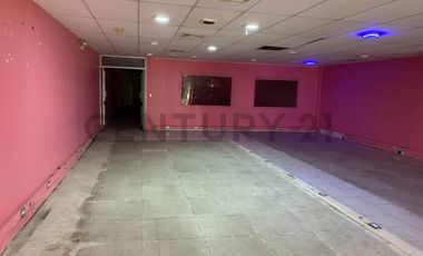Se arrienda amplio local comercial sector centro ubicaciòn estratègica