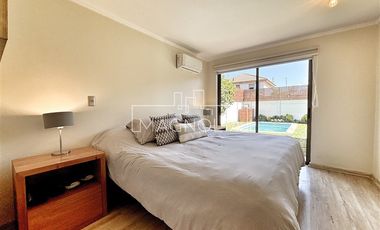 Casa en venta de 3 dorm. en Colina