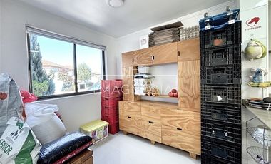 Casa en venta de 3 dorm. en Colina