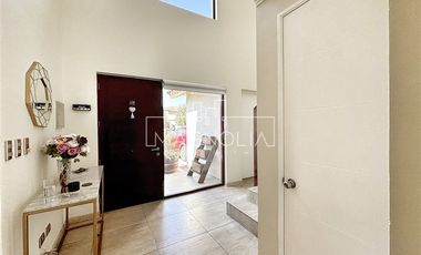 Casa en venta de 3 dorm. en Colina