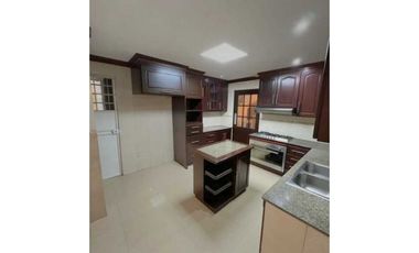 VENTA CASA DUPLEX - SAN ANTONIO - PANAMA