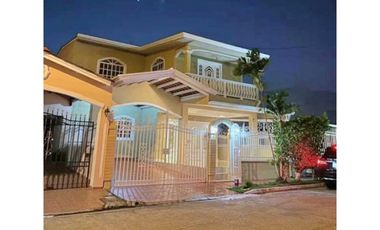 VENTA CASA DUPLEX - SAN ANTONIO - PANAMA