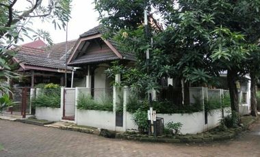 Rumah murah Tanah 180 m2 di kawasan Pondok Aren, Tangerang siap huni, lokasi dekat Arinda