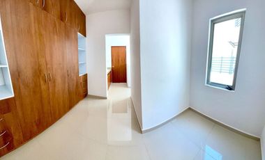 Casa en venta dentro de fraccionamiento, alberca común, JIutepec