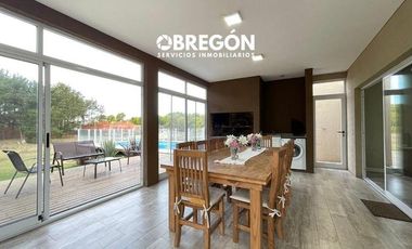 CASA CON PISICNA EN ALQUILER ENERO Y FEBRERO EN COSTA ESMERALDA