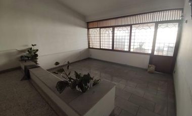 casa en venta en barrio blanco. Cod V22437