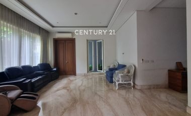 Disewakan Rumah 3 Lantai Furnished Di Pondok Indah