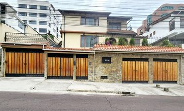 CASA EL BATAN RESIDENCIAL CON 8 DORMITORIOS