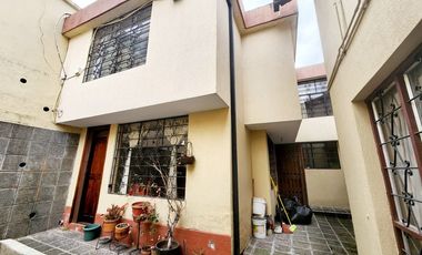 CASA EL BATAN RESIDENCIAL CON 8 DORMITORIOS