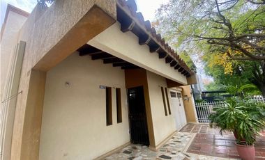 SE VENDE O ARRIENDA CASA ESQUINERA EN EL BARRIO JARDIN