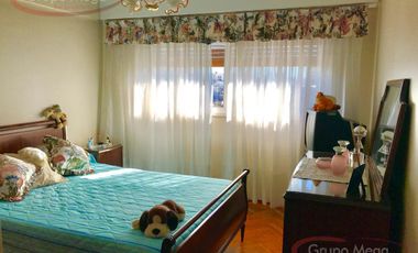 DEPARTAMENTO 4 AMB/ DEPENDENCIA/ 3 BAÑOS/COCHERA/2 BALCONES/VISTA ABIERTA