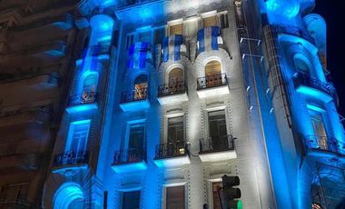 DEPARTAMENTO 4 AMB/ DEPENDENCIA/ 3 BAÑOS/COCHERA/2 BALCONES/VISTA ABIERTA