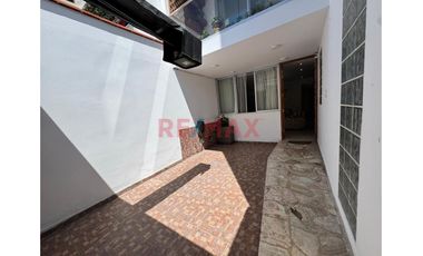 ✨ Exclusivo Dúplex En Alquiler Frente A Parque – Los Parrales De Surco ✨