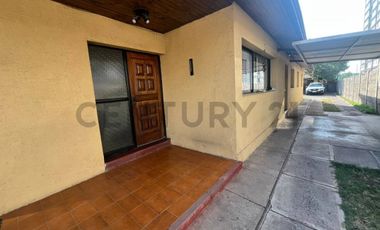 AMPLIA CASA 5 DOR 2 BAÑOS, CON PISCINA