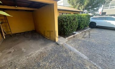 AMPLIA CASA 5 DOR 2 BAÑOS, CON PISCINA