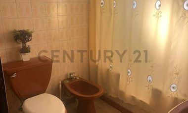 AMPLIA CASA 5 DOR 2 BAÑOS, CON PISCINA