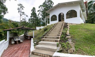 finca en venta en vereda san luis. Cod V1080013