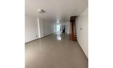 ALQUILO LINDA CASA EN URB EL GOLF