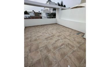 ALQUILO LINDA CASA EN URB EL GOLF