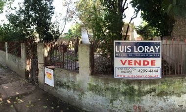 Propiedad ubicada a 50 metros de calle Pedro Goyena . IDEAL INVERSORES.