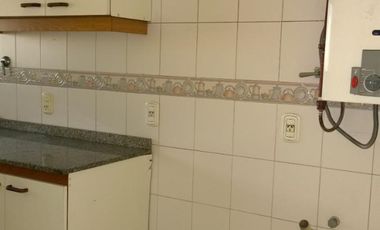 Departamento 2 amb. al frente