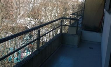 Departamento 2 amb. al frente