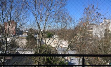 Departamento 2 amb. al frente