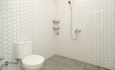 Rumah 2 Lt Bebas Banjir 7 Mnt ke RS Citra Harapan Hadap Timur J-39657