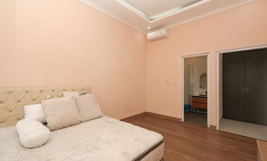 Rumah 2 Lt Bebas Banjir 7 Mnt ke RS Citra Harapan Hadap Timur J-39657