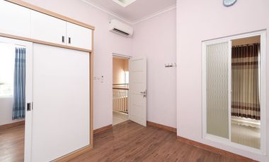 Rumah 2 Lt Bebas Banjir 7 Mnt ke RS Citra Harapan Hadap Timur J-39657