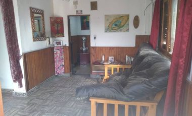 Casa en venta en Isidro Casanova