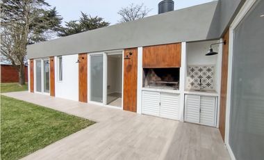 VENTA CASA 3 AMB. BARRIO COSTA DEL SOL-MAR CHIQUITA