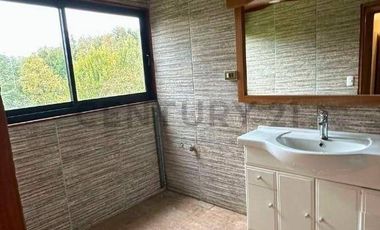 CASA 300 m2 EN CONDOMINIO A 3 KM CENTRO VILLARRICA