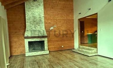 CASA 300 m2 EN CONDOMINIO A 3 KM CENTRO VILLARRICA