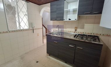 COD. 6049 - SE ARRIENDA CASA - BARRIO: EL TEJAR