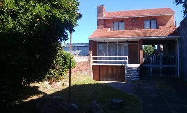 Chalet en venta en Bernal Oeste