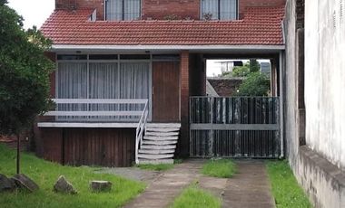 Chalet en venta en Bernal Oeste