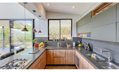 Casa Campestre en Parcelación Vía San Antonio - La Ceja